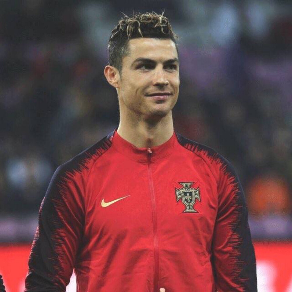 在直播镜头前被弗拉门戈球迷暴力扯头发，女记者发文呼吁尊重