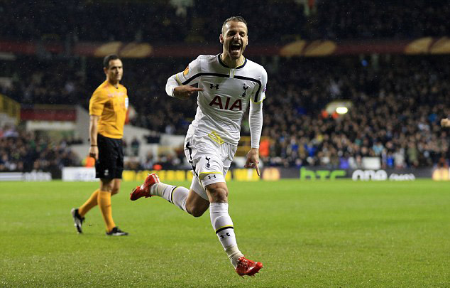 携手梅西？记者：迈阿密国际已在为莱万多夫斯基寻找住处（或联手梅西？记者称迈阿密国际已为莱万多夫斯基物色住所）