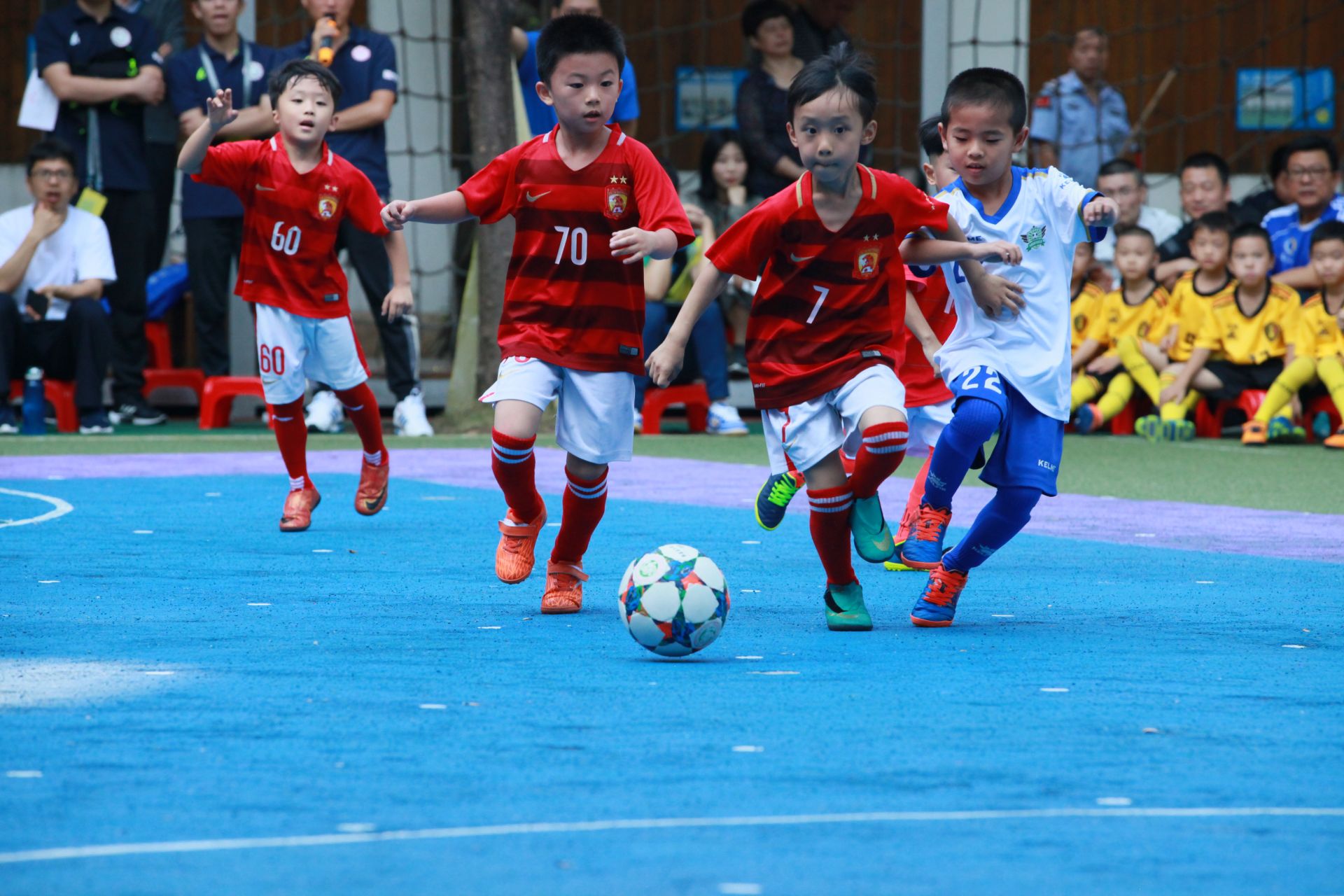 不想要萨拉赫？沙特球队老板：萨拉赫年龄太大了，维尼修斯更好（沙特球队老板否认追逐萨拉赫：年龄偏大，更看好维尼修斯）