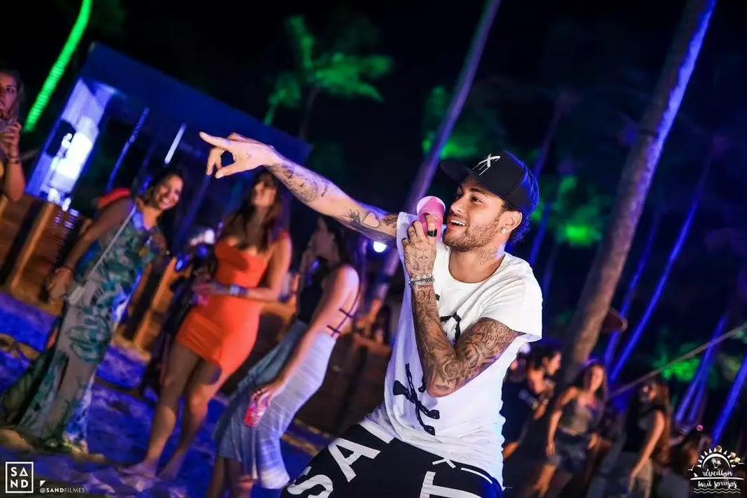 DO：圣徒拒绝埃弗顿对迪布林4000万报价，还价5000万+25%分成