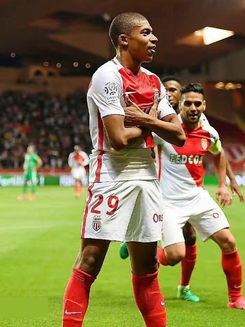 球队战术新调整取得明显成效