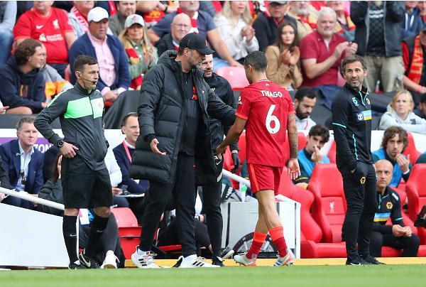 太阳报：利物浦旧将芬南与兄长房产合作破裂，面临破产危机（太阳报：前利物浦球员芬南与兄长地产合作告吹，陷入破产危机）