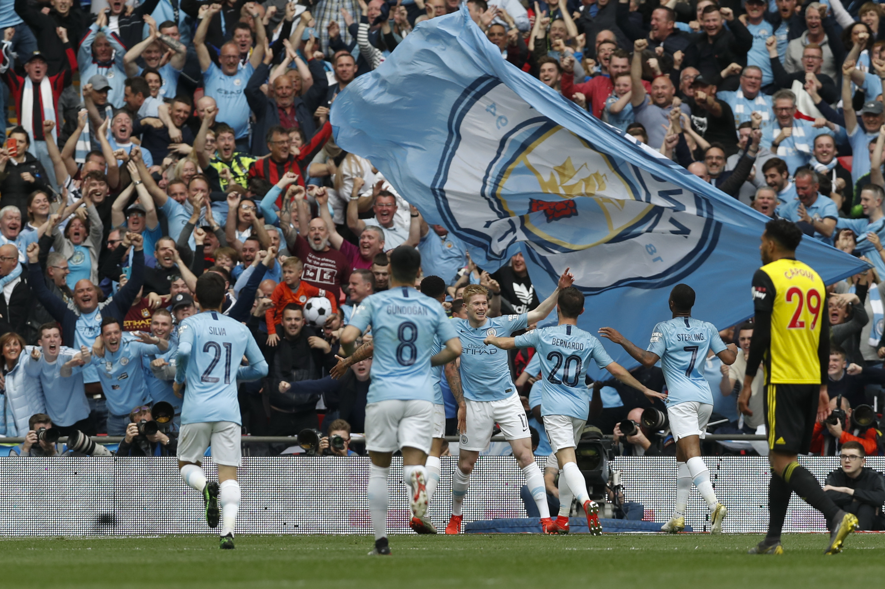 国王队记：明日基根·穆雷＆施罗德出战成疑，萨博尼斯缺阵