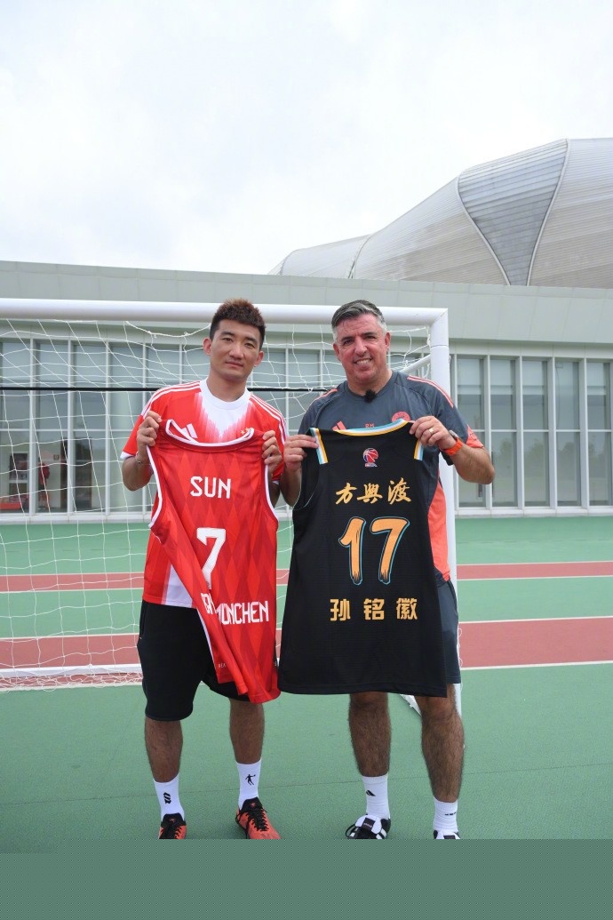 金牛的整体表现令人满意 竞争力丝毫不输CBA球队