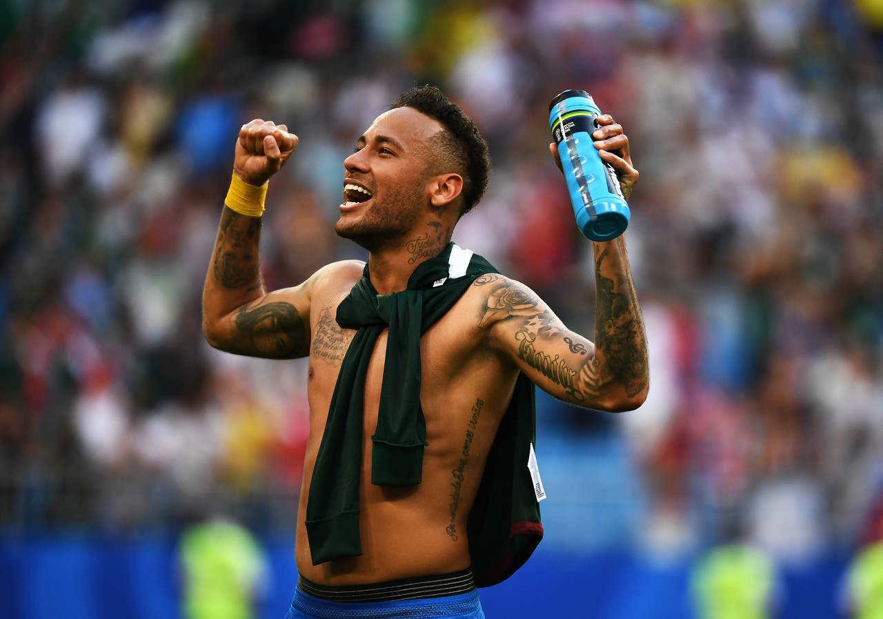 利物浦头号球星萨拉赫与主教练关系破裂，球队会如何处理这两人？