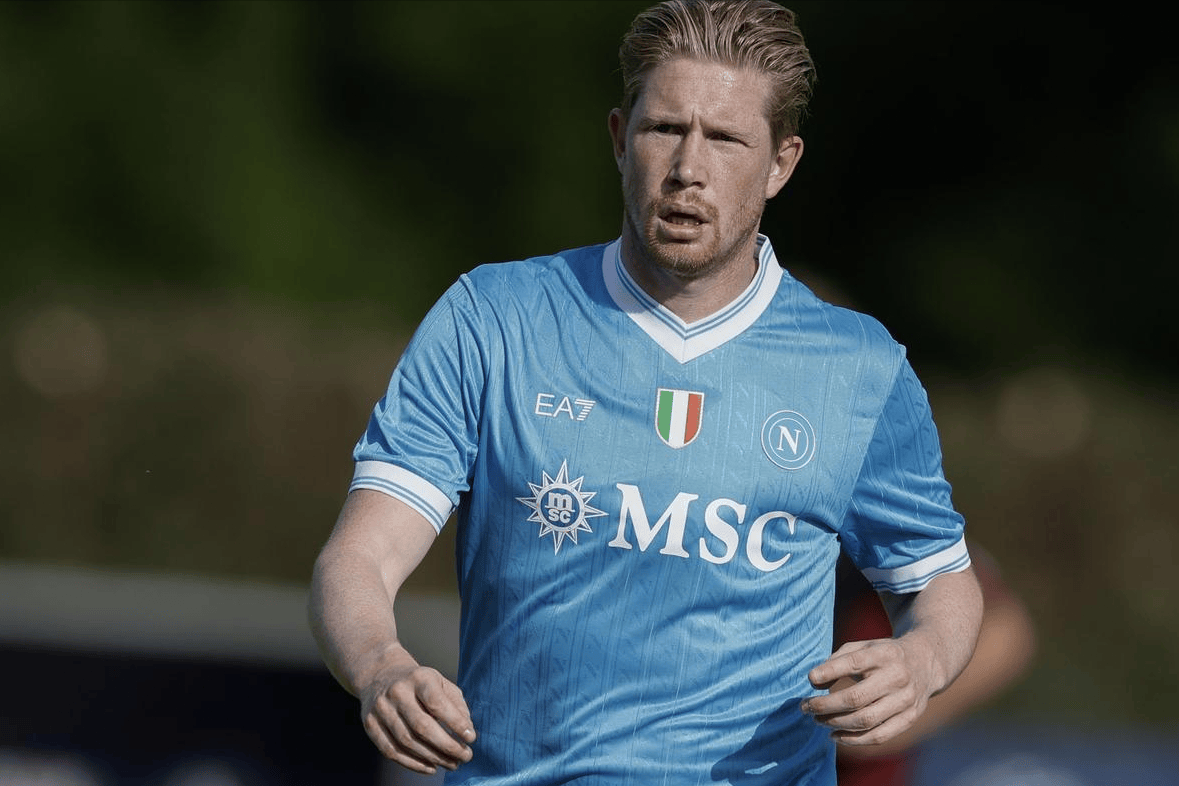 中超：上海海港4-0大胜深圳队（中超焦点战：上海海港4-0横扫深圳队）