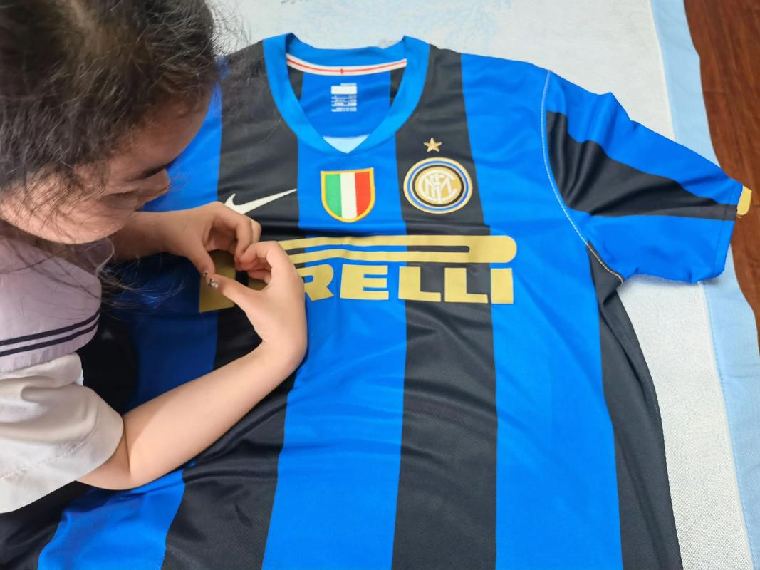 热尔曼合同到期离开广岛三箭，曾因违规出场导致被判输球